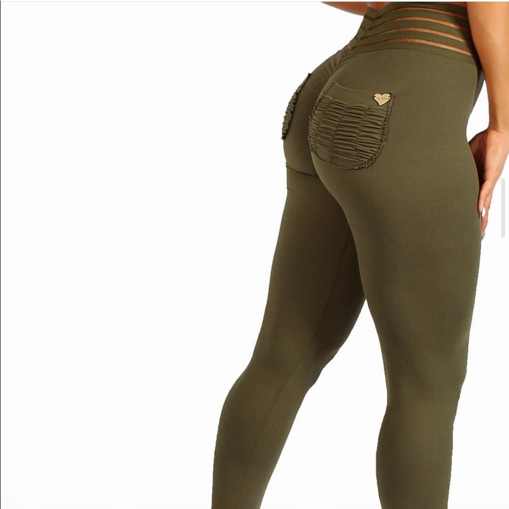 Cute booty lounge “Killing me softly booty scrunch leggings” - S